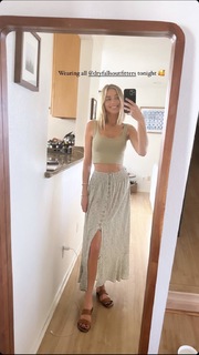 Elizabeth Turner feet photo 1
