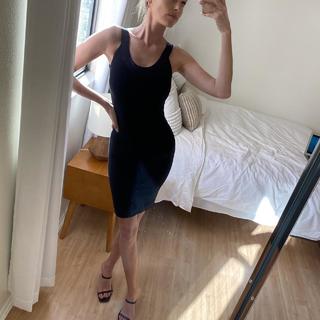 Elizabeth Turner feet photo 20