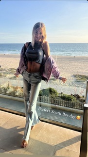Elizabeth Turner feet photo 2