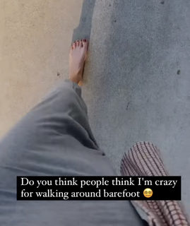 Elizabeth Turner feet photo 14