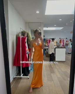 Elizabeth Turner feet photo 5