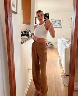 Elizabeth Turner feet photo 16