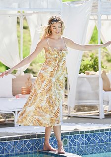 Elizabeth Turner feet photo 2