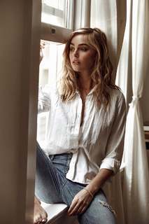 Elizabeth Turner feet photo 14