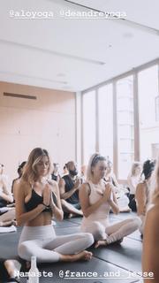 Elizabeth Turner feet photo 18