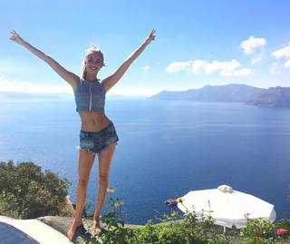 Elizabeth Turner feet photo 11