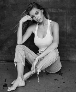 Elizabeth Turner feet photo 20