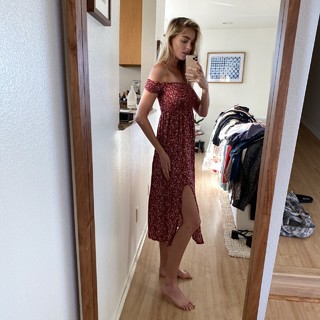 Elizabeth Turner feet photo 18