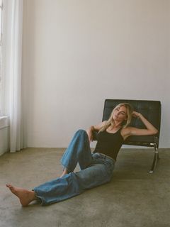 Elizabeth Turner feet photo 5