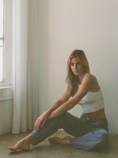 Elizabeth Turner feet photo 4