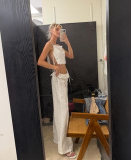 Elizabeth Turner feet photo 1