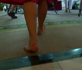 Elizabeth Vargas feet photo 10