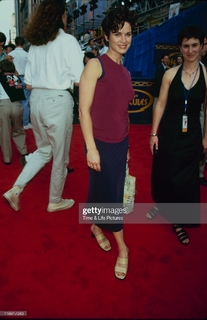 Elizabeth Vargas feet photo 6