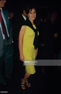 Elizabeth Vargas feet photo 11