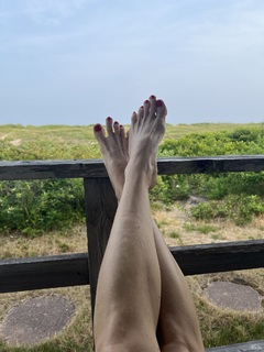 Elizabeth Vargas feet photo 4