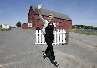 Elizabeth Warren feet photo 2