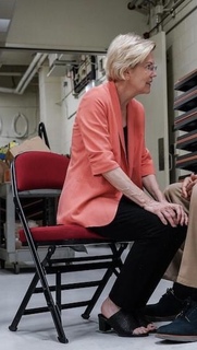 Elizabeth Warren feet photo 8