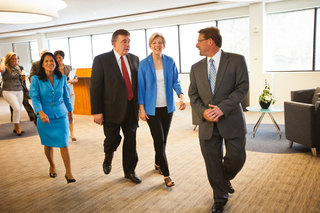 Elizabeth Warren feet photo 1