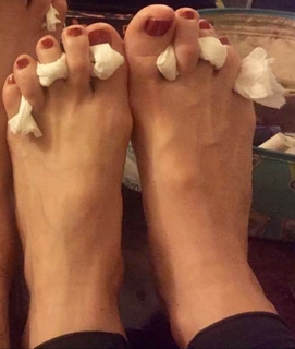 Elizabeth Zharoff feet photo 14