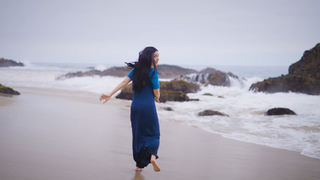 Elizabeth Zharoff feet photo 11