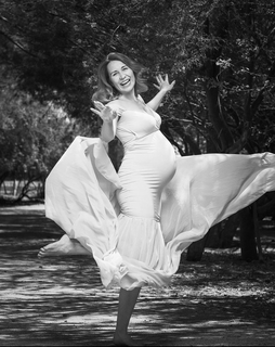 Elizabeth Zharoff feet photo 5