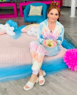 Elizabeth Álvarez feet photo 6