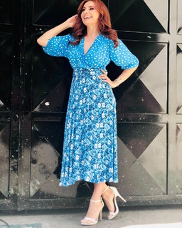 Elizabeth Álvarez feet photo 20