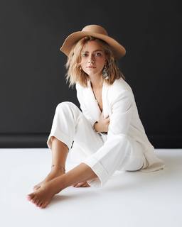 Elizaveta Kononova feet photo 11
