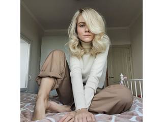 Elizaveta Kononova feet photo 8
