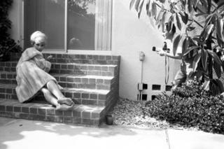 Elke Sommer feet photo thumbnail