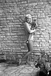 Elke Sommer feet photo thumbnail