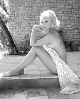 Elke Sommer feet photo thumbnail