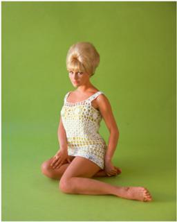 Elke Sommer feet photo thumbnail