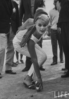 Elke Sommer feet photo thumbnail