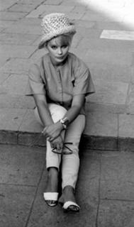 Elke Sommer feet photo thumbnail