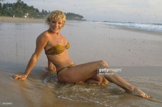 Elke Sommer feet photo thumbnail