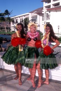 Elke Sommer feet photo thumbnail