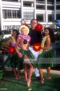 Elke Sommer feet photo thumbnail