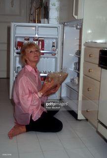 Elke Sommer feet photo thumbnail