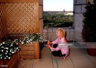 Elke Sommer feet photo thumbnail
