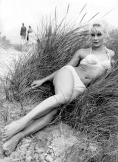 Elke Sommer feet photo thumbnail