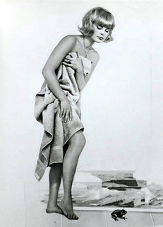 Elke Sommer feet photo thumbnail