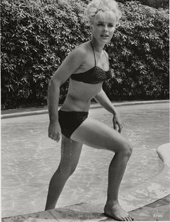 Elke Sommer feet photo thumbnail