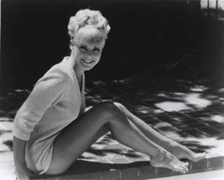 Elke Sommer feet photo thumbnail