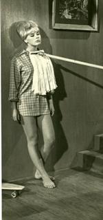 Elke Sommer feet photo thumbnail