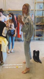 Ella Ayalon feet photo thumbnail