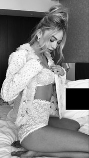 Ella Ayalon feet photo thumbnail