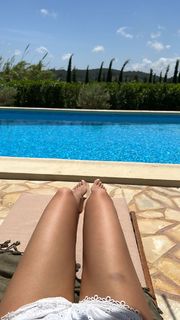 Ella Ayalon feet photo thumbnail