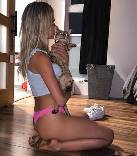 Ella Ayalon feet photo thumbnail