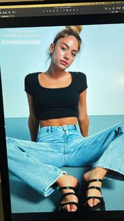 Ella Ayalon feet photo thumbnail